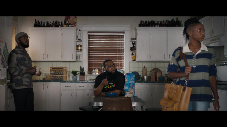 Kellogg’s Rice Krispies Cereal Enjoyed by T. Murph as Clovis in Woke S02E04 (3)