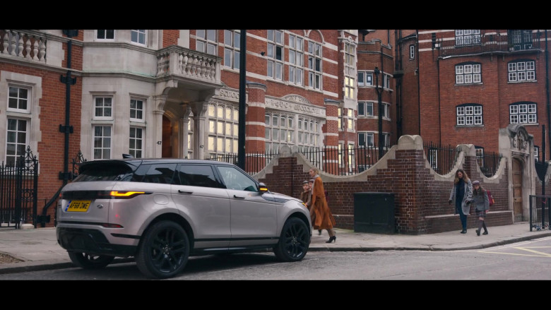 Land Rover Range Rover Evoque Car in Anatomy of a Scandal S01E02 (2022)
