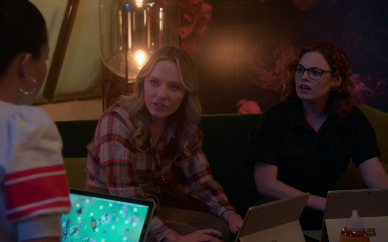 Microsoft Surface Tablets in Good Trouble S04E05 So This is What the Truth Feels Like (2022)