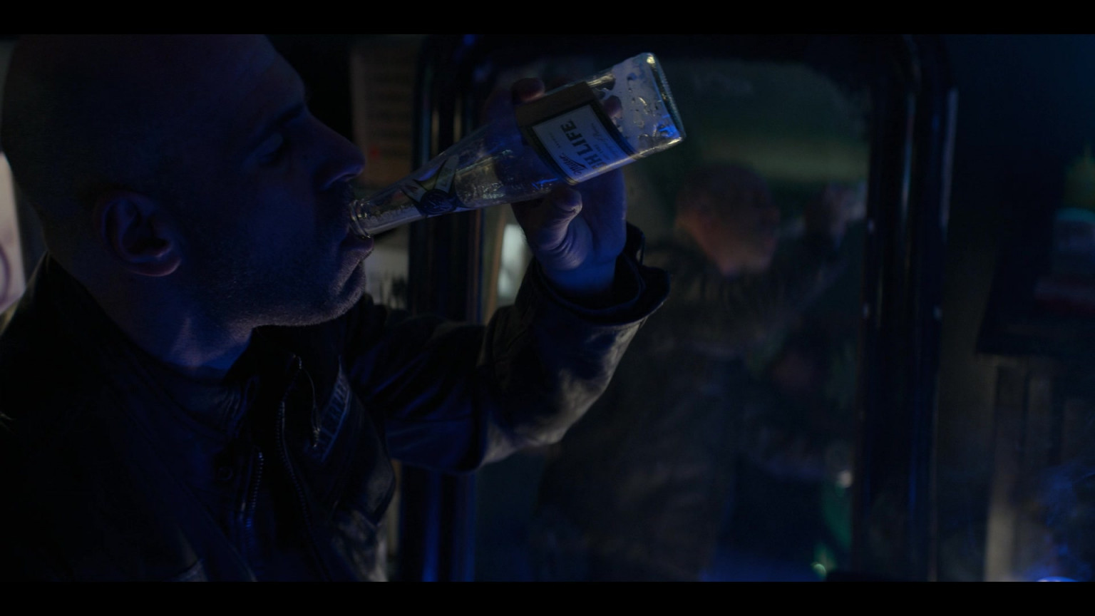 Miller High Life Beer Bottle In Mayans M.C. S04E02 "Hymn Among The