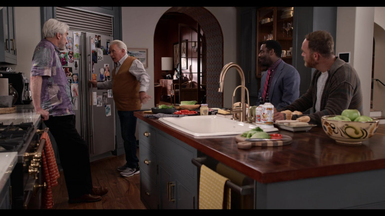 New Balance Men's Sneakers Worn by Martin Sheen as Robert Hanson in Grace and Frankie S07E10 The Panic Attacks (2022)
