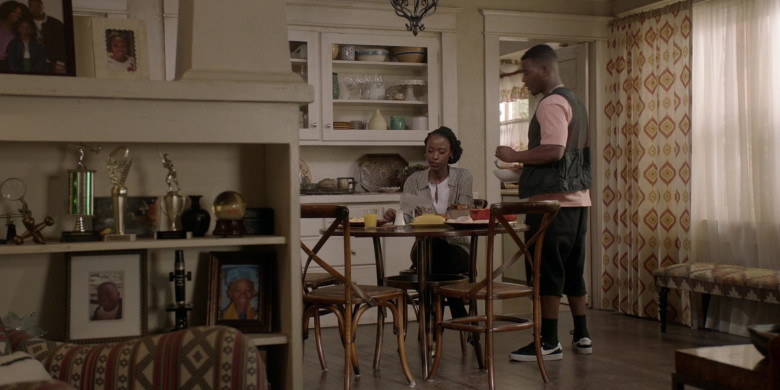 Nike Men's Sneakers in All American S04E14 Changes (2022)