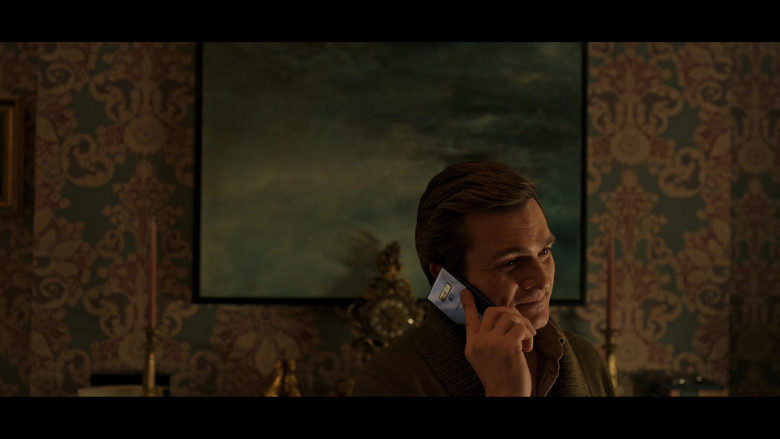 Samsung Galaxy Smartphone of Sebastian Selwood as Finn Whitehouse in Anatomy of a Scandal S01E03 (2022)