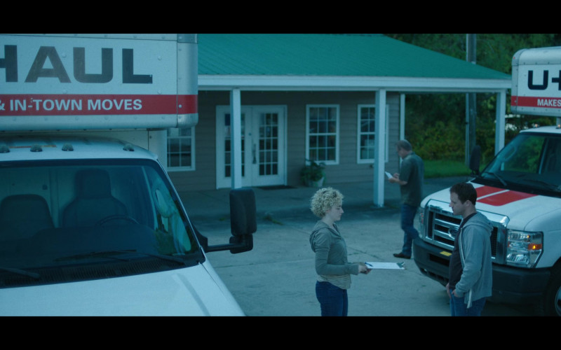 U-Haul Moving Trucks in Ozark S04E10 You’re the Boss (1)