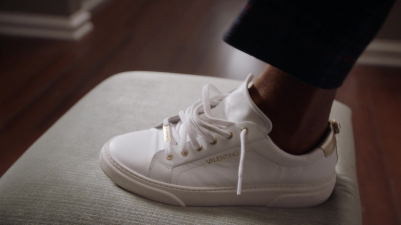 Valentino White Sneakers of Anthony Anderson as Andre ‘Dre’ Johnson in Black-ish S08E13 (1)