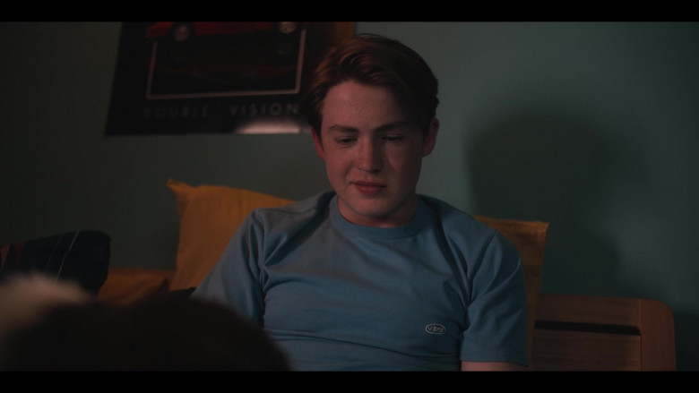 Vans Blue T-Shirt of Kit Connor as Nick Nelson in Heartstopper S01E02 Crush (2022)