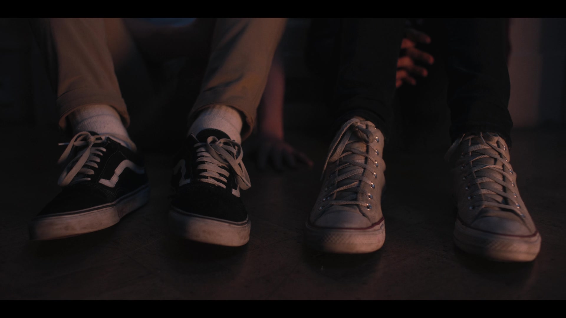 Een zin Vergelijkbaar Schouderophalend Vans Sneakers Of Kit Connor As Nick Nelson In Heartstopper S01E03 "Kiss"  (2022)