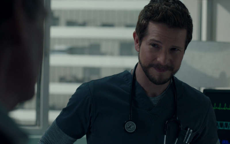 3M Littmann Stethoscope of Matt Czuchry as Conrad Hawkins in The Resident S05E22 The Proof Is in the Pudding (2022)