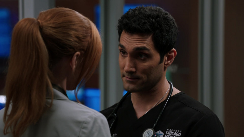 3M Littmann Stethoscopes in Chicago Med S07E21 Lying Doesn't Protect You from the Truth (3)