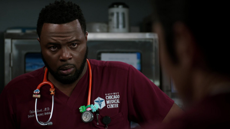 3M Littmann Stethoscopes in Chicago Med S07E21 Lying Doesn't Protect You from the Truth (4)