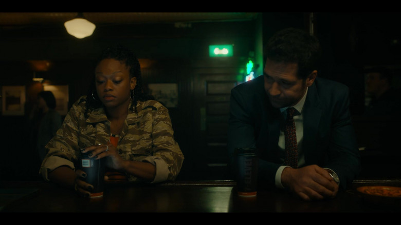 7-Eleven Coffee Enjoyed by Jazz Raycole as Izzy Letts and Manuel Garcia-Rulfo as Mickey Haller in The Lincoln Lawyer S01E03 Momentum (1)