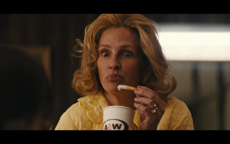 A&W Restaurant Drink Enjoyed by Julia Roberts as Martha Mitchell in Gaslit S01E06 Tuffy (1)