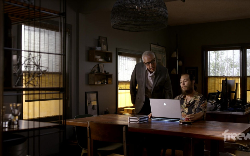 Alienware Laptop Computer Used by Stephen A. Chang as Maurice ‘Mo’ Bassi in Bosch Legacy S01E03 Message in a Bottle (3)