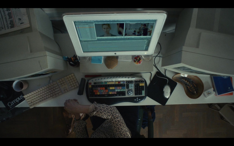Apple Cinema Display in The Staircase S01E06 Red in Tooth and Claw (2022)