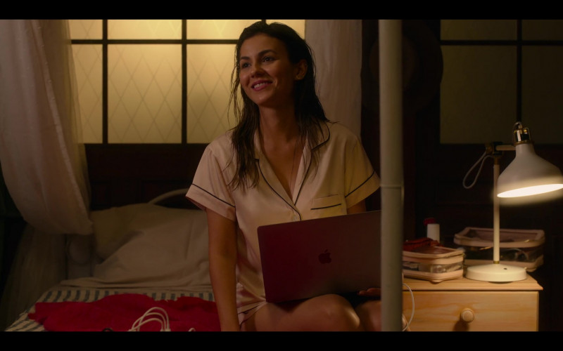 Apple MacBook Laptop of Victoria Justice in A Perfect Pairing 2022 Movie (2)