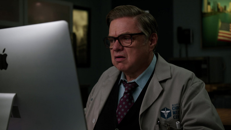 Apple iMac Computers in Chicago Med S07E21 Lying Doesn't Protect You from the Truth (6)