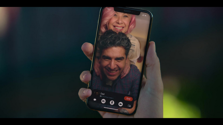 Apple iPhone and FaceTime App in A Perfect Pairing (2022)