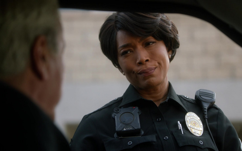 Axon Bodycam Used by Angela Bassett as Athena Grant in 9-1-1 S05E18 Starting Over (2022)