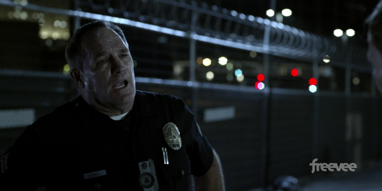 Axon Bodycams in Bosch Legacy S01E01 The Wrong Side of Goodbye (1)