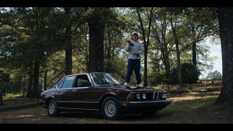 BMW Car in Stranger Things S04E04 Chapter Four Dear Billy (2)
