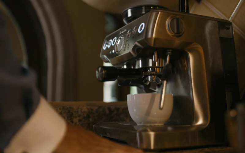 Breville Coffee Machine in Better Call Saul S06E06 Axe and Grind (2022)