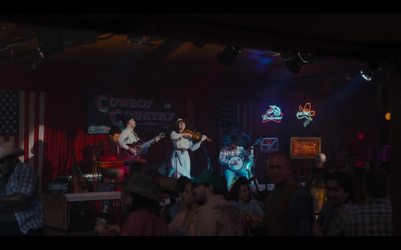 Budweiser and Jack Daniel’s Neon Signs in Hacks S02E06 The Click (2022)
