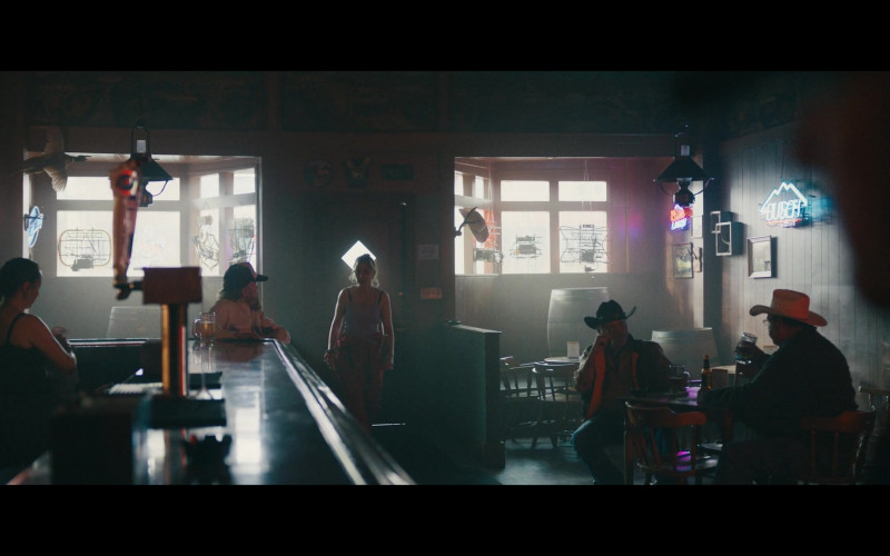 Busch Beer Sign in Outer Range S01E07 The Unknown (2022)