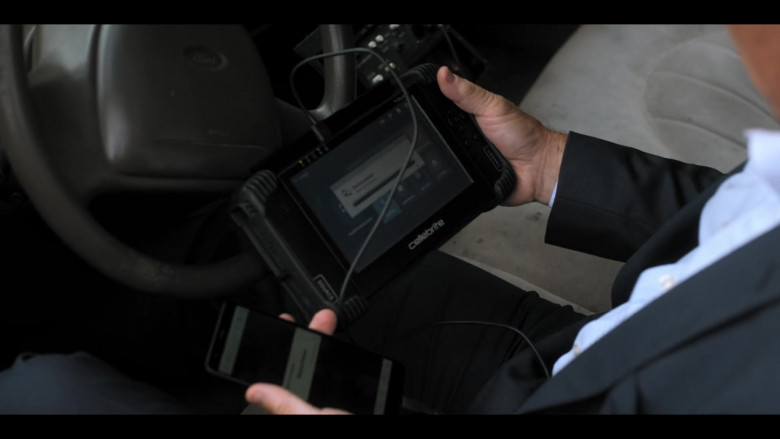 Cellebrite in The Lincoln Lawyer S01E08 The Magic Bullet Redux (2022)