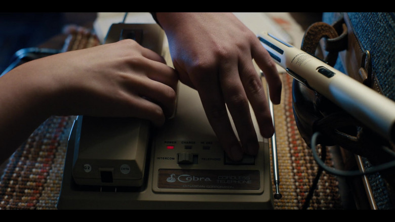 Cobra Cordless Telephone by Dynascan Corporation in Stranger Things S04E02 Chapter Two Vecna's Curse (2022)