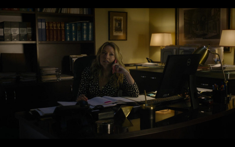 Dell All-In-One Computer of Becki Newton as Lorna in The Lincoln Lawyer S01E02 The Magic Bullet (1)