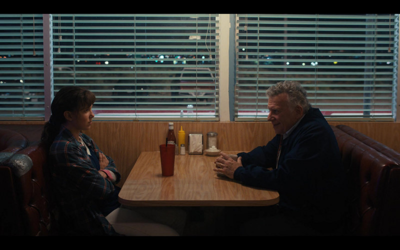 Heinz Ketchup in Stranger Things S04E03 Chapter Three The Monster and the Superhero (2022)