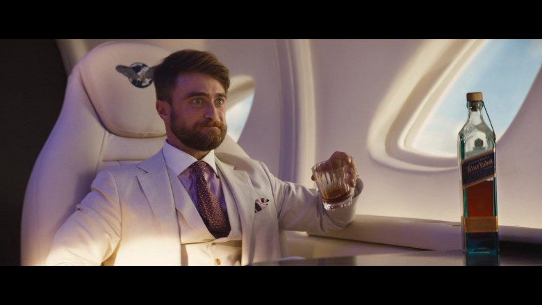 Johnnie Walker Blue Label Blended Scotch Whisky Enjoyed by Daniel Radcliffe as Abigail Fairfax in The Lost City Movie (3)