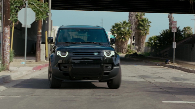 Land Rover Defender Car in NCIS Los Angeles S13E22 Come Together (4)