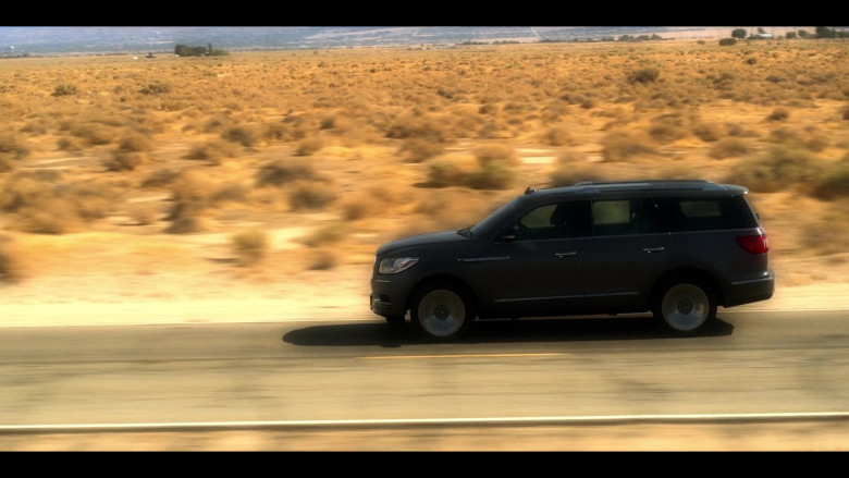 Lincoln Navigator Car in The Lincoln Lawyer S01E07 Lemming Number Seven (6)