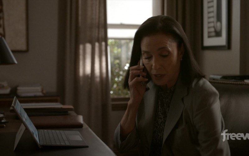 Microsoft Surface Tablet Computer Used by Mimi Rogers as Honey Chandler in Bosch Legacy S01E06 Chain of Authenticity (2022)