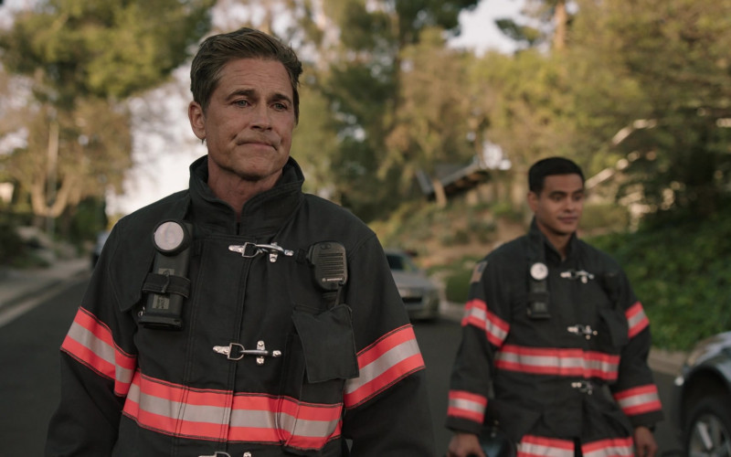 Motorola Radio of Rob Lowe as Owen Strand in 9-1-1 Lone Star S03E17 Spring Cleaning (2022)