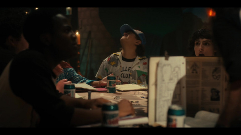 Mountain Dew Soda Cans in Stranger Things S04E01 Chapter One The Hellfire Club (3)