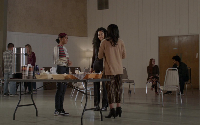Nike Air Jordan 1 Shoes Worn by Journey Montana as Jen in All American S04E18 Come Back For You (2022)