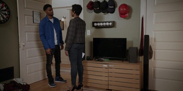 Nike Air Jordan I Shoes of Sylvester Powell as Jessie ‘JR' Raymond in All American Homecoming S01E11 What Now (1)