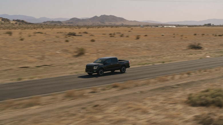 Nissan TITAN PRO-4X Car of Nathan Fillion as John Nolan in The Rookie S04E22 Day in the Hole (4)