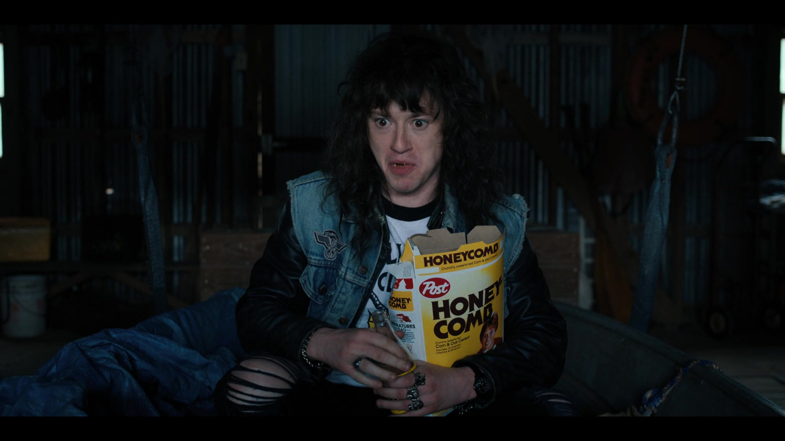 Post Cereal Enjoyed By Joseph Quinn As Eddie Munson In Stranger Things S04E03 "Chapter