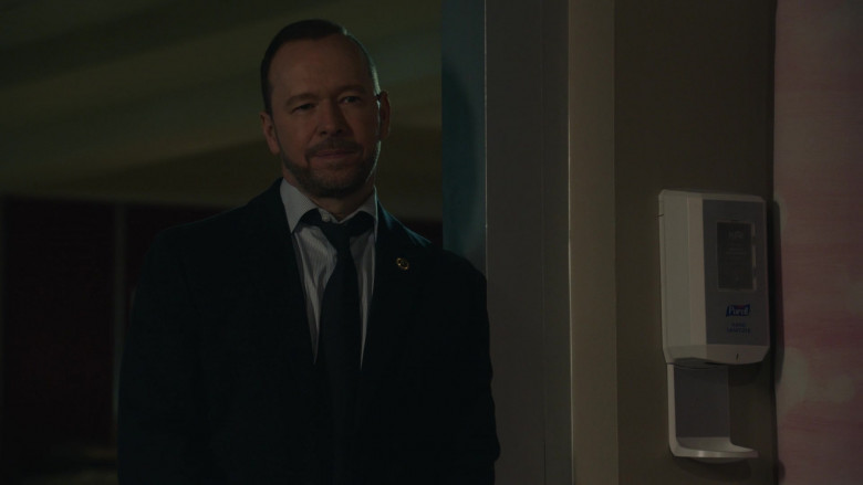 Purell Hand Sanitizer Dispenser in Blue Bloods S12E20 Silver Linings (1)