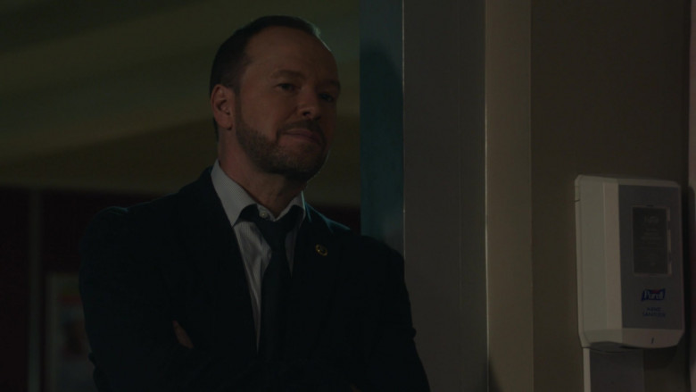 Purell Hand Sanitizer Dispenser in Blue Bloods S12E20 Silver Linings (2)