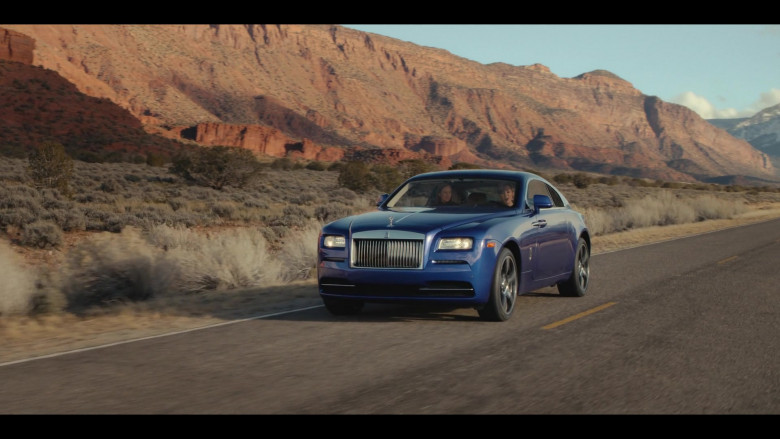 Rolls-Royce Wraith Blue Car in Hacks S02E02 Quid Pro Quo (1)