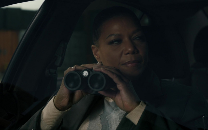 Sig Sauer Binocular Used by Queen Latifah as Robyn McCall in The Equalizer S02E18 "Exposed" (2022)