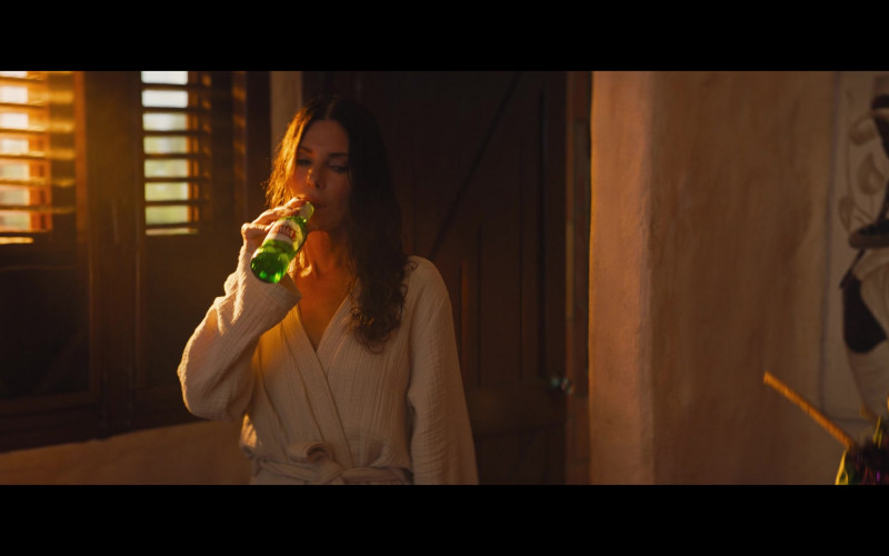 Stella Artois Beer Enjoyed by Sandra Bullock as Loretta Sage in The Lost City 2022 Movie (2)