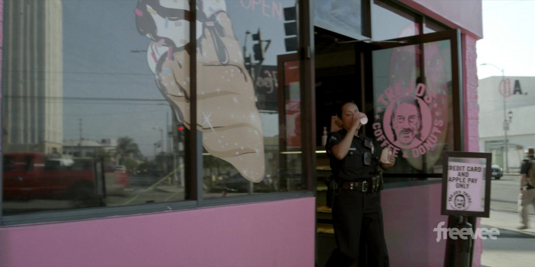 Trejo’s Coffee & Donut Shop in Bosch Legacy S01E03 Message in a Bottle (1)