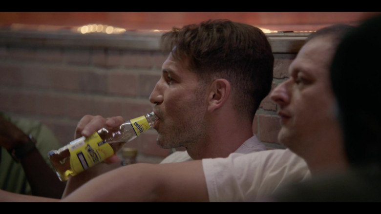 Twisted Tea Hard Iced Tea Enjoyed by Jon Bernthal as Wayne Jenkins in We Own This City S01E04 Part Four (2022)