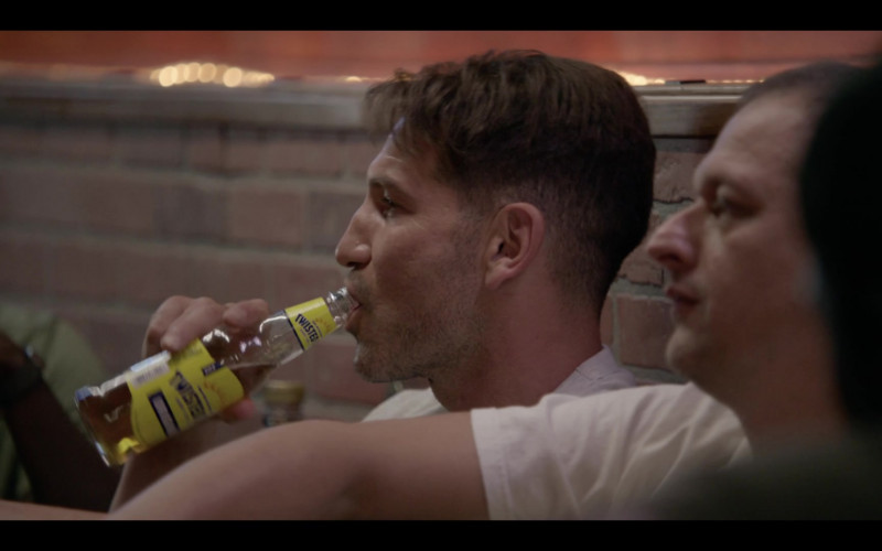 Twisted Tea Hard Iced Tea Enjoyed by Jon Bernthal as Wayne Jenkins in We Own This City S01E04 Part Four (2022)