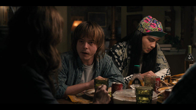 Wish-Bone Italian Dressing and Coca-Cola Cans in Stranger Things S04E03 Chapter Three The Monster and the Superhero (4)